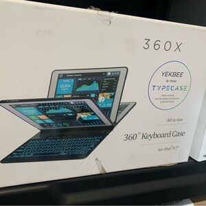 Keyboard Case for iPad 9.7" - Black